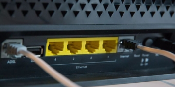 Router back ports 800