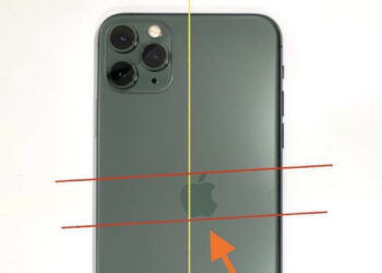iPhone 11 Pro misprinted apple logo
