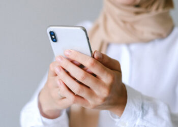 Local Telcos Free Calls Aidilfitri