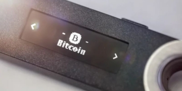 Bitcoin hardware wallet 800