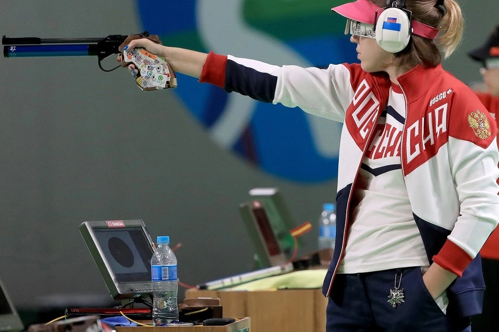 Olympic Athlete Wins Gold Medal With Witcher Medallion Equipped