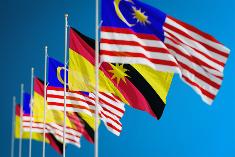sarawak malaysia flag