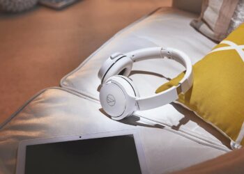 Audio-Technica ATH-S220BT Wireless headphones price