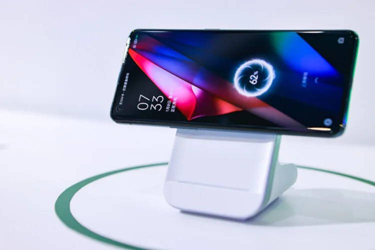 OPPO MagSafe competitor MagVOOC charging technology