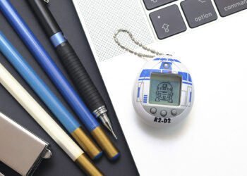Star Wars Disney Bandai R2-D2 Tamagotchi