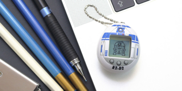 Star Wars Disney Bandai R2-D2 Tamagotchi