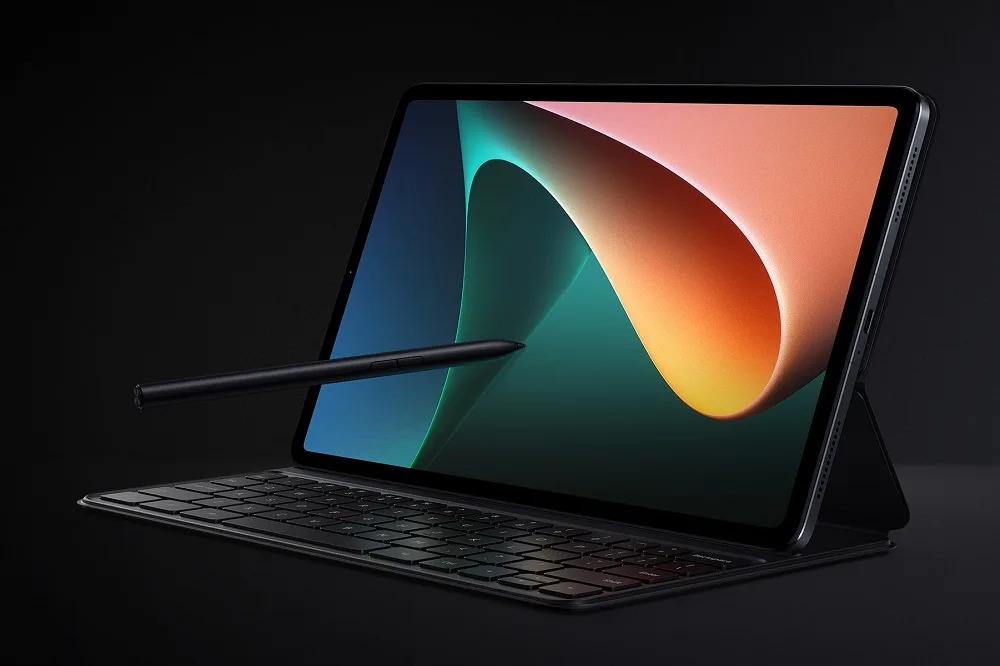 Xiaomi Mi Pad 5 Pro with stylus