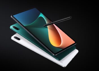 Xiaomi Mi Pad 5 with stylus