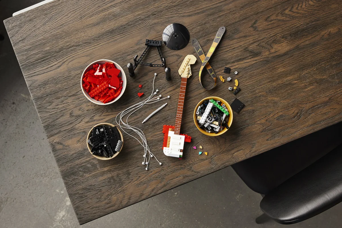 LEGO Ideas Fender Stratocaster set Malaysia