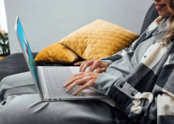 Lenovo Yoga Slim 7 Carbon Pro