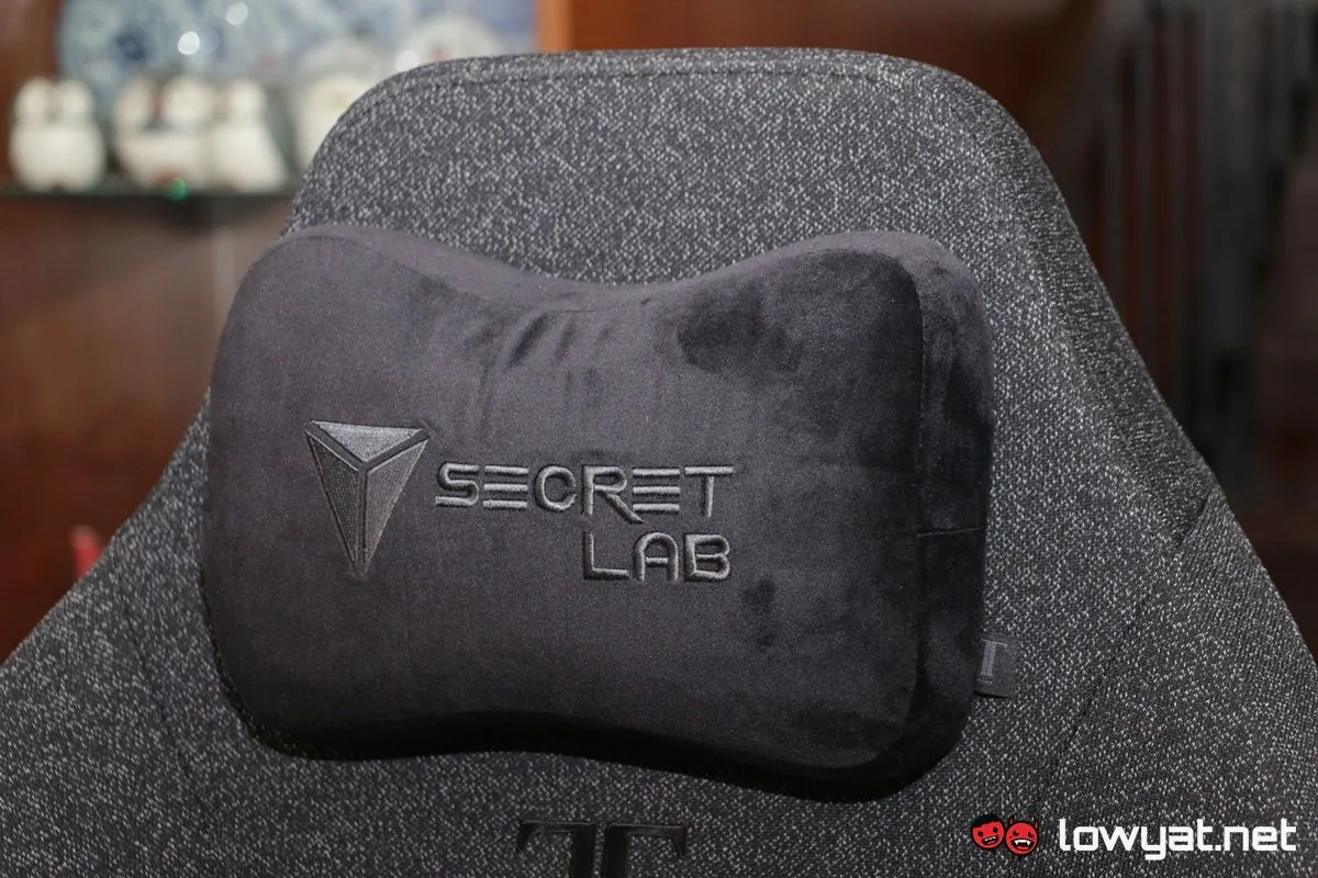 Secretlab TITAN Evo 2022 CloudSwap Armrest headrest