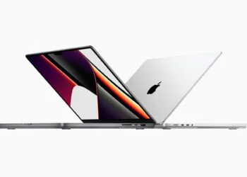 Apple MacBook Pro touchscreen OLED