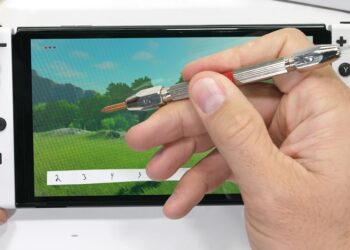 Nintendo Switch OLED JerryRigEverything scratch test