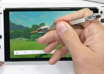 Nintendo Switch OLED JerryRigEverything scratch test