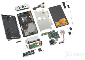 Nintendo Switch OLED teardown iFixit