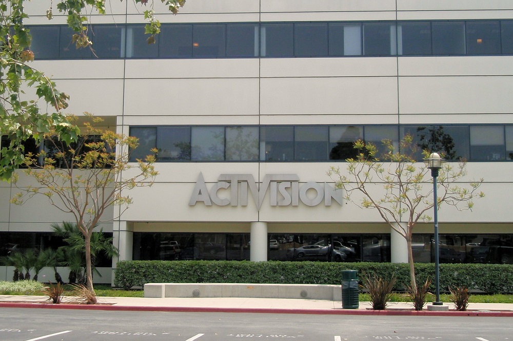 Bobby Kotick devrait quitter Activision après la conclusion de l’accord avec Microsoft