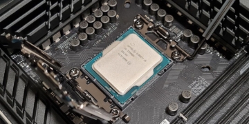 Intel Core i9 12900K 7