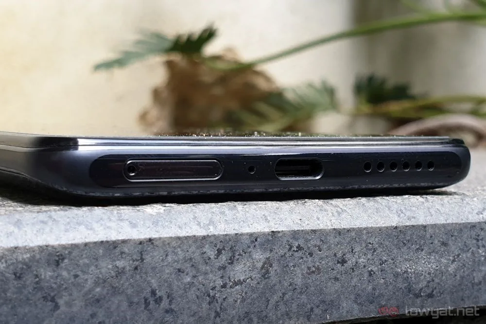 Xiaomi 11T Pro bottom