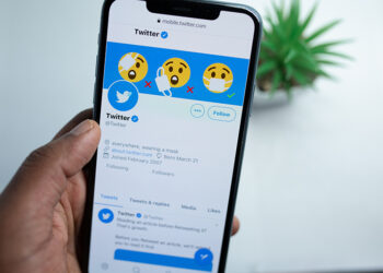 social media app twitter labs