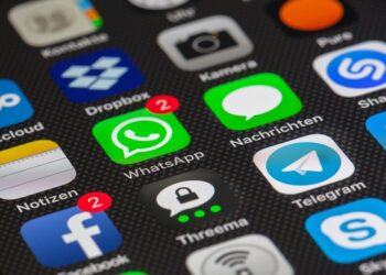 social media facebook whatsapp scam STR