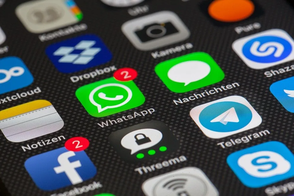 social media facebook whatsapp scam STR
