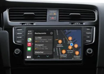 Apple CarPlay