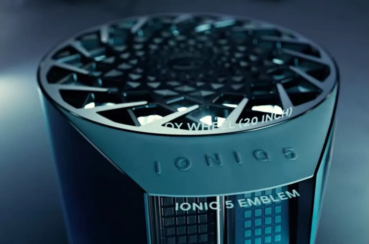 Hyundai Ioniq Recycles Into Air Purifier
