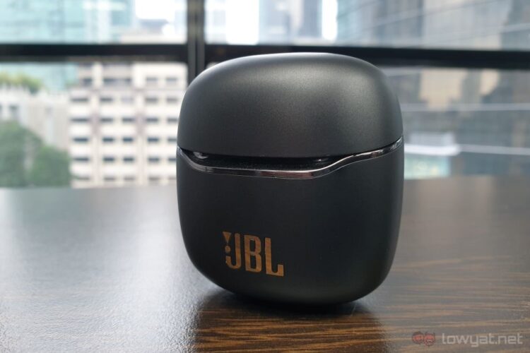JBL Tour Pro+ featured