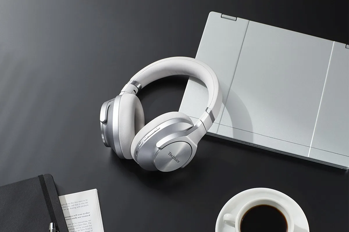 Panasonic Technics EAH-A800 headphones