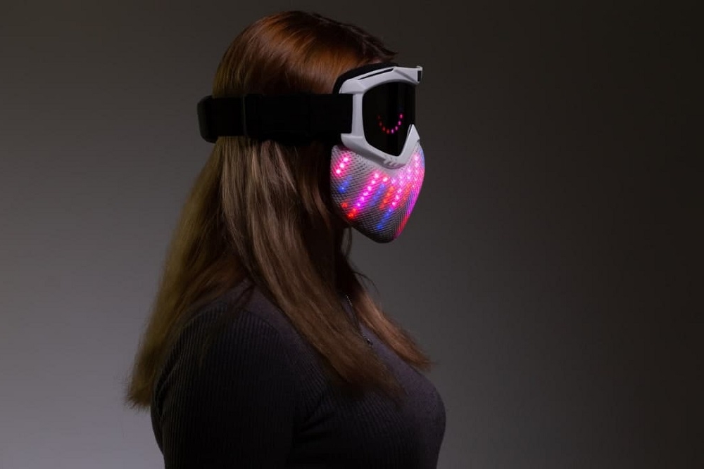 Qudi Mask Shows Its Wearer's Emotions With 199 LEDs