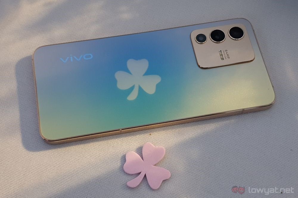 Vivo V23 UV