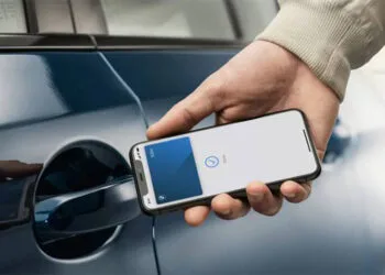 apple carkey digital key