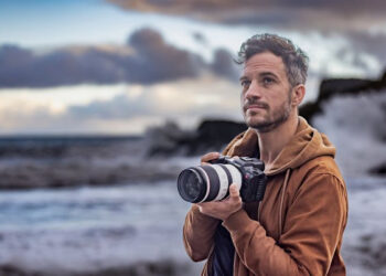 canon eos r5 c hybrid camera