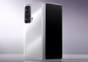 honor magic v foldable phone now official in China