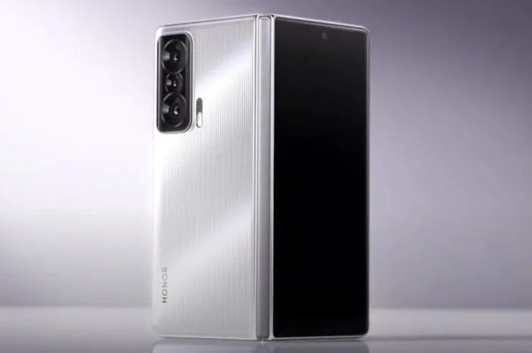 honor magic v foldable phone now official in China