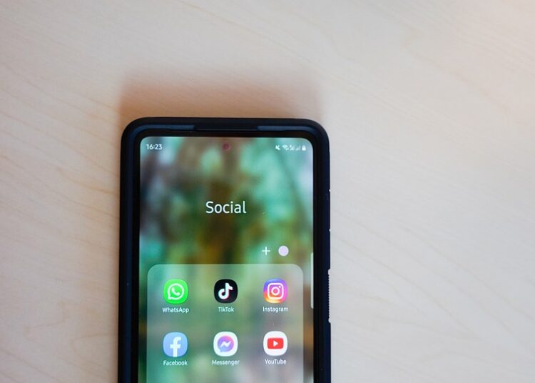 social media tiktok facebook youtube instagram