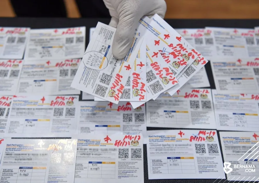fake covid-19 vaccination certificates
