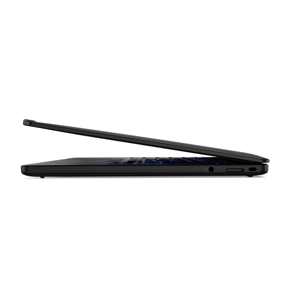 Lenovo ThinkPad X13s Snapdragon Laptop MWC2022