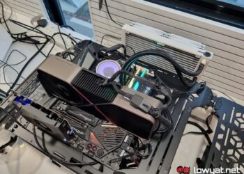 The NVIDIA GeForce RTX 3090 FE in use.