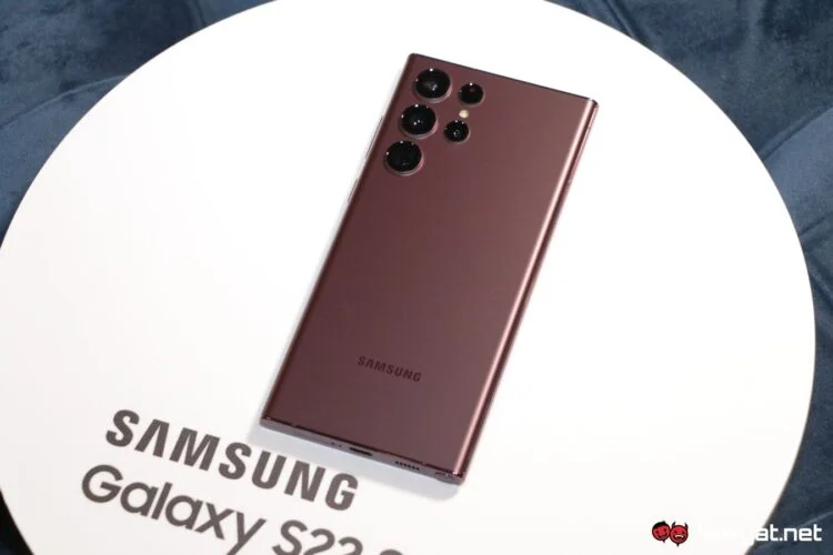 Samsung Galaxy S22 Ultra 4