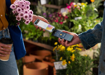 apple tap to pay iphone