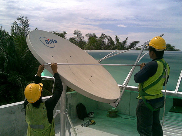 [Image: Binacom.]