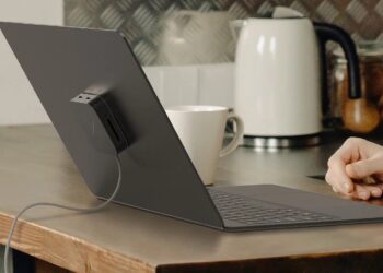 craob x portless laptop.jpg