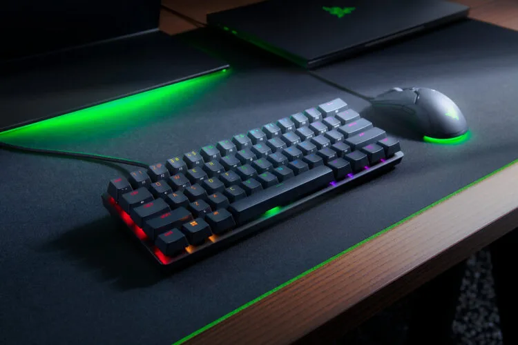 Razer Huntsman Mini Analog 1