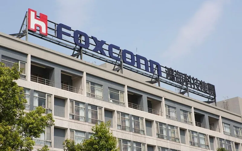 foxconn-factory-01