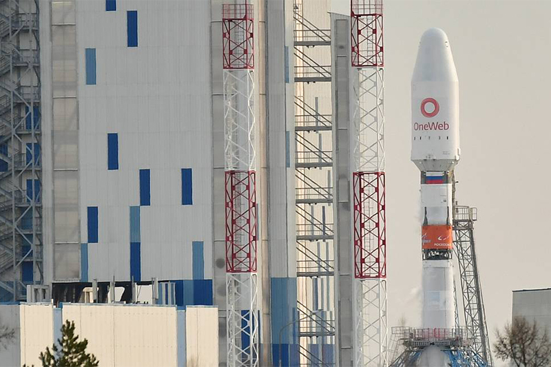 oneweb russia soyuz rocket satellite
