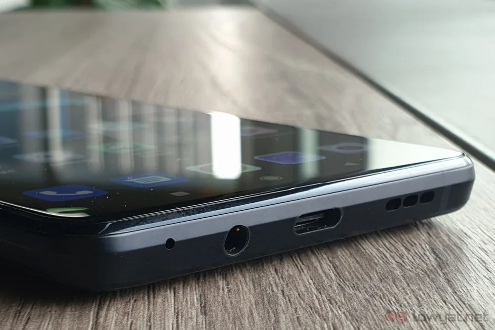 Black Shark 4 Pro bottom