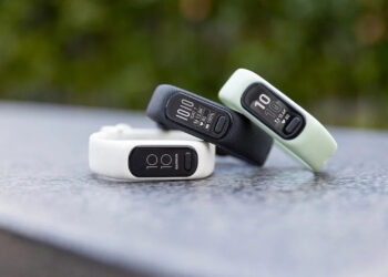 Garmin Vivosmart 5 fitness tracker launch