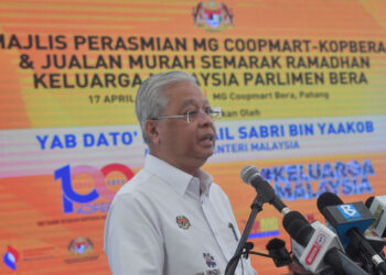 Prime Minister Ismail Sabri Warns Airlines Not To Take Advantage Of Festive Seasons