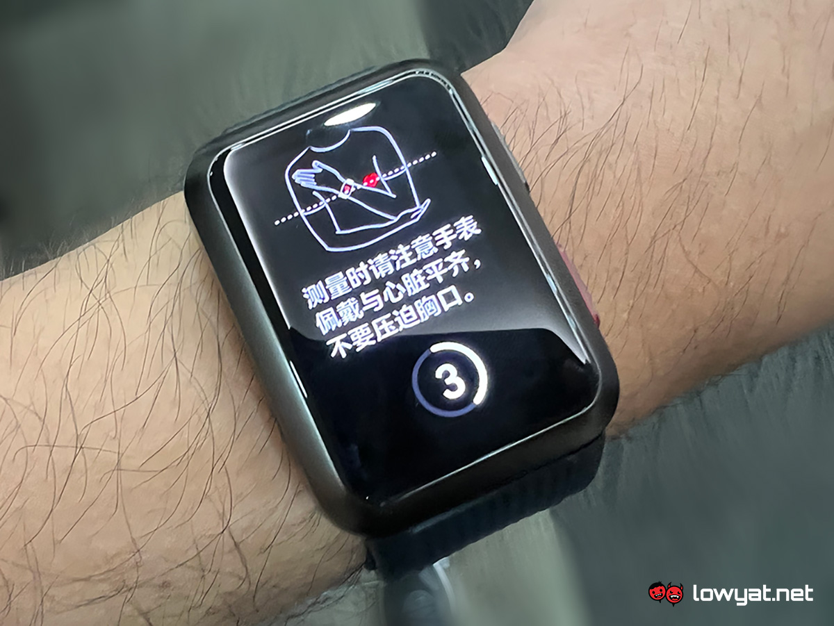 Huawei Watch D hands on blood pressure